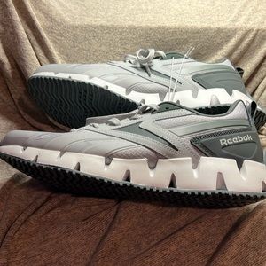 Men Reebok sneakers